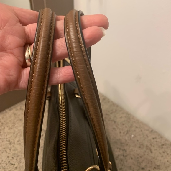 Coach purse , 2 yrs old - Picture 7 of 7